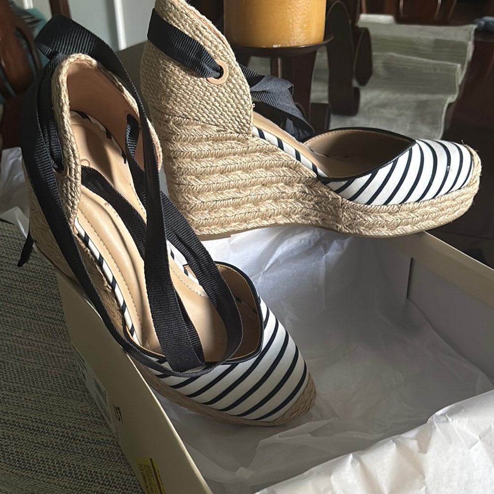 Navy and White Espadrille Shoes with Modern Design